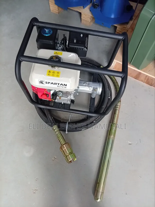 Spartan Petrol Concrete Vibrator with 45mm Poker - 1