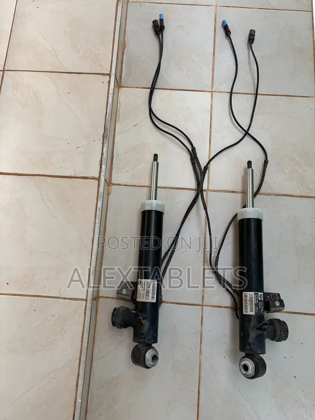 BMW X5 F15 Rear Air Suspension Shocks (Pair) - 1