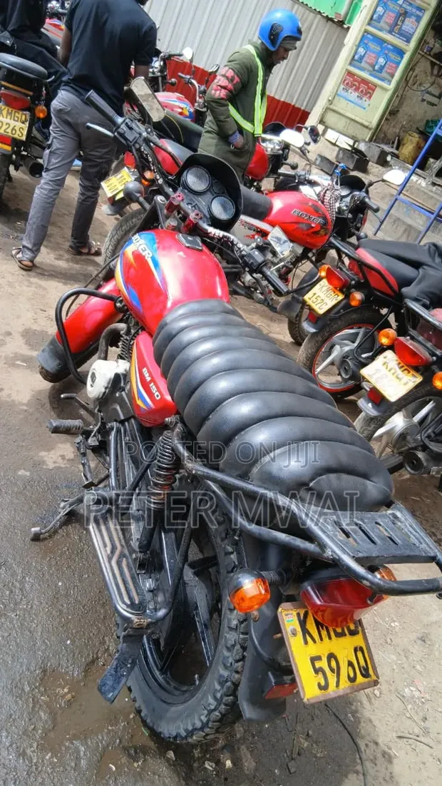 Bajaj Boxer 150 UG 2024 Nyekundu - 1