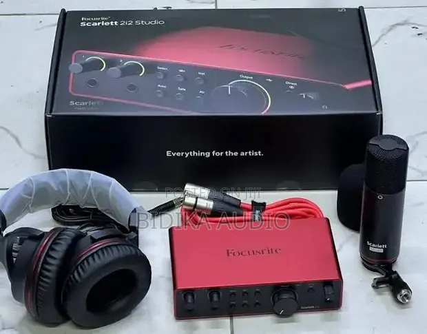 Focusrite Scarlett 2i2 Studio Set - 1