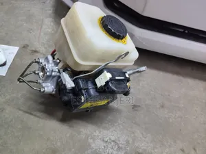 Toyota Land Cruiser Prado Brake Booster (Used)