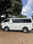 Toyota HiAce Commuter 2013 - 3