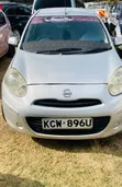 Nissan March 2012 Nyeupe - 4