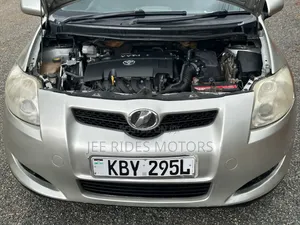 Toyota Auris 2007 Nyeupe
