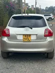 Toyota Auris 2007 Nyeupe - 2