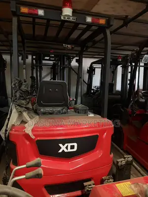 WEICHAI Forklift Truck Mpya ya Umeme - 4.5m Inanyanyua