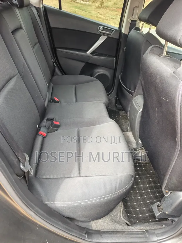 Mazda Axela 2011 Gray - 1