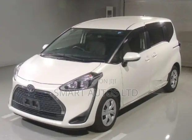 Toyota Sienta 2019 Pearl - 1