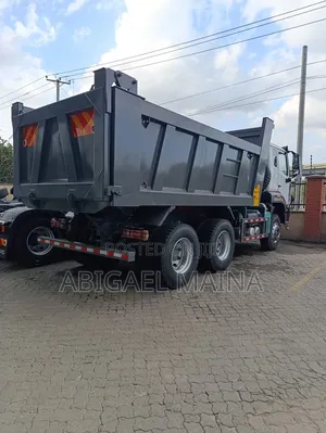 CNHTC Howo Nx 266hp Tipper Truck