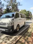 Toyota HiAce 2016 Commuter - 2