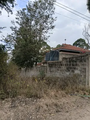 Kiwanja cha Makazi 1/8 kwa Mauzo Matasia