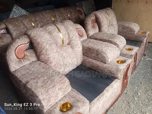 Kiti cha Mkono cha Velvet Nyeusi cha Chesterfield Kipya Kabisa