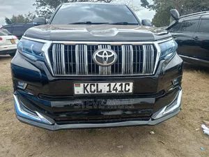 Toyota Land Cruiser Prado 2.7 i 2012 Nyeusi