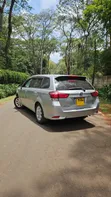 Toyota Corolla Fielder 1.5 Hybrid FWD 2015 Silver - 2