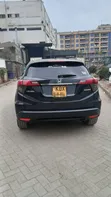 Honda Vezel Hybrid - Black - 5