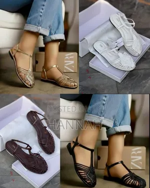 Sandals za New Balance za Wanawake
