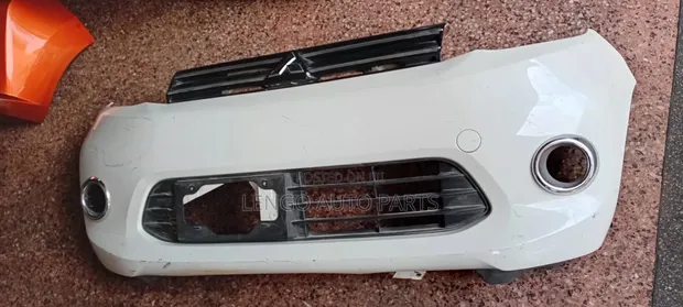Bampa ya Mbele ya Mitsubishi EK - 1