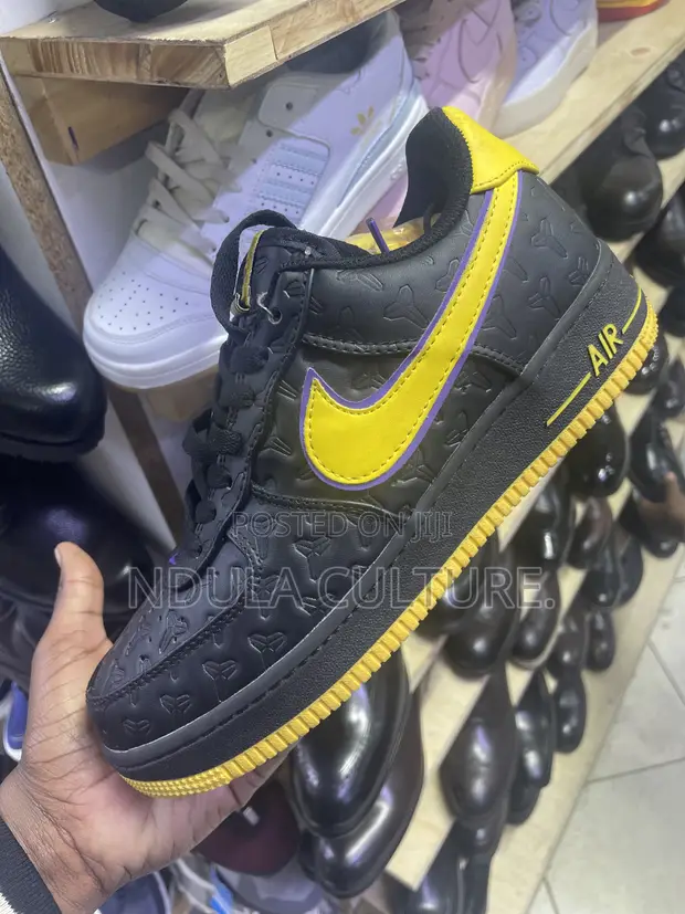Nike Air Force 1 Low Kobe Bryant Lakers Away - 1