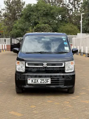 Suzuki Wagon R 2019 Nyeusi