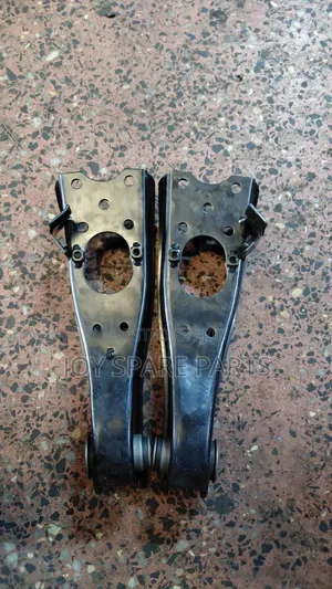 Toyota TownAce Lower Control Arm - Mpya Kabisa
