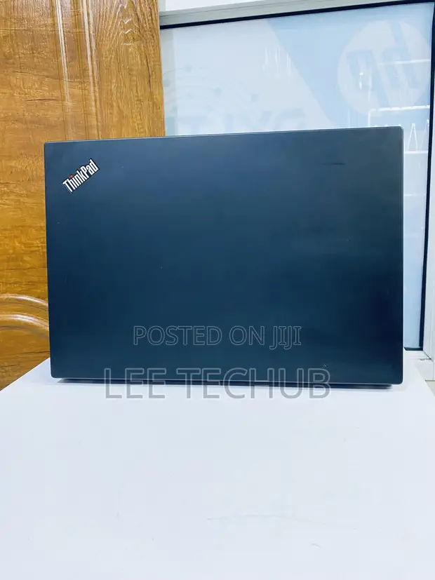 Laptopi ya Lenovo ThinkPad T495s - Ryzen 3, 8GB RAM, 256GB SSD - 1