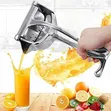 Juicer / Squeezer ya Mikono Multifunctional - 2