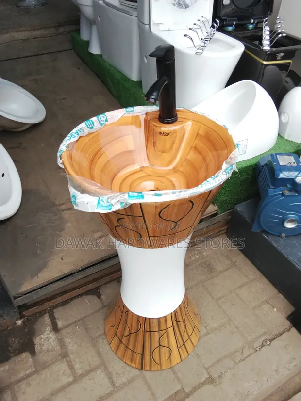 Drum Pedestal Basin - Wood Finish - 1