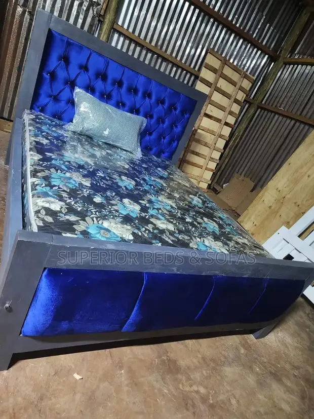 Kitanda cha Mocket cha Royal Blue chenye Mfumo wa Tufted 5x6 - 1
