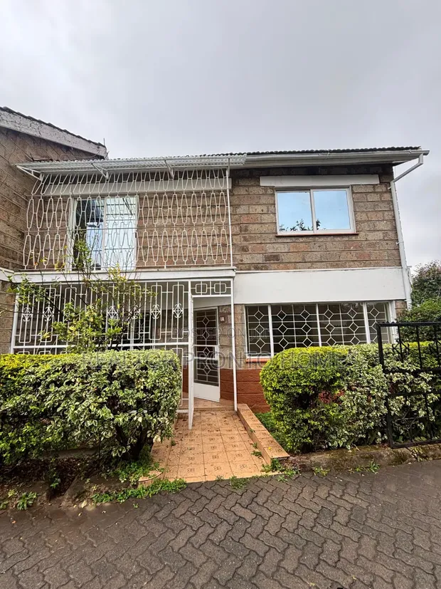 4 Bedroom Maisonette with DSQ in Kilimani, Hurlingham - 1