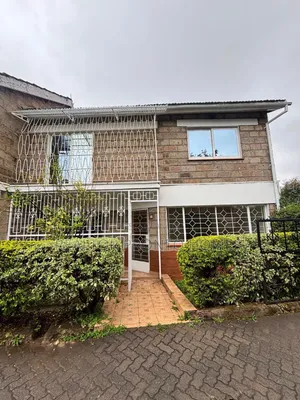 4 Bedroom Maisonette with DSQ in Kilimani, Hurlingham