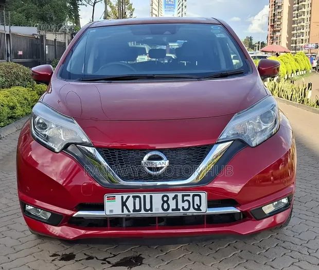 Nissan Note 1.2 Hybrid 2018 Nyekundu - 1