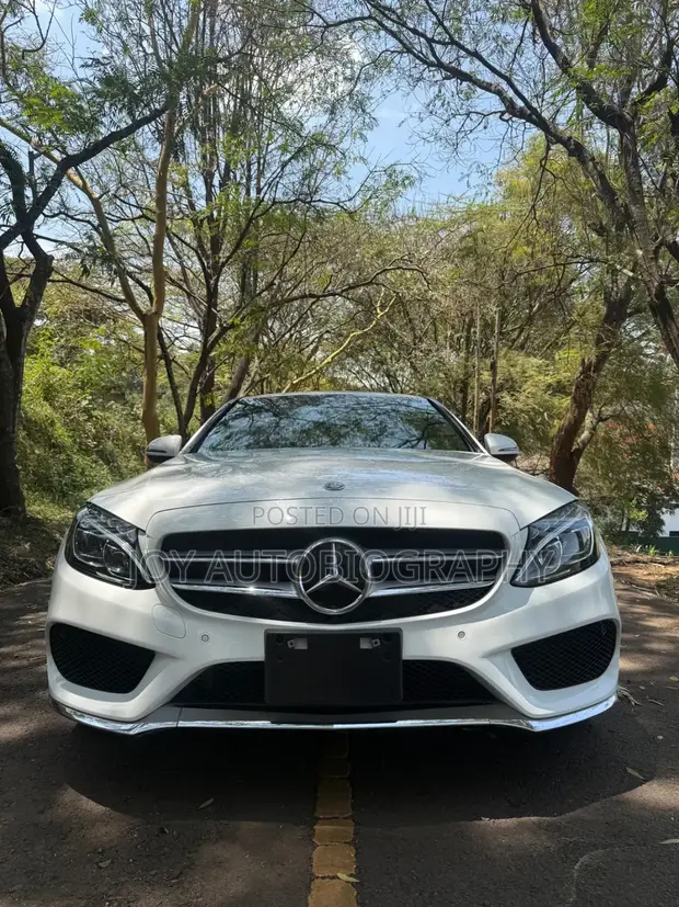 Mercedes-Benz C200 2017 White - 1