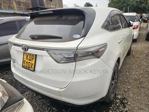 Toyota Harrier 2016 Nyeupe