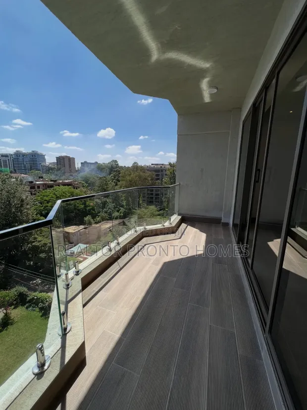 Ghorofa ya Vyumba 3 vya Kulala kwa Ajili ya Kukodisha Westlands, Raphta Road - 1