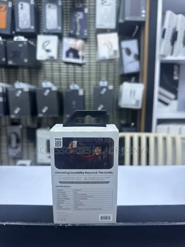 Levelo MagLight 8000mAh Power Bank na Mwanga - Nyeupe - 1