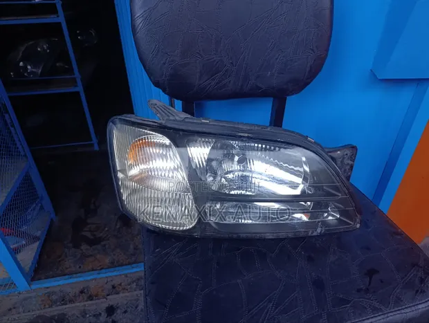 Subaru Legacy 1998-2003 Non-Xenon Headlight - 1