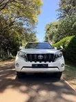 Toyota Land Cruiser Prado 2.8 TZ-G 2017 Nyeupe - 2