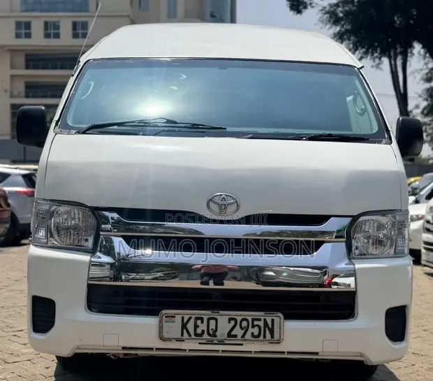 Toyota HiAce 2013 White - 1