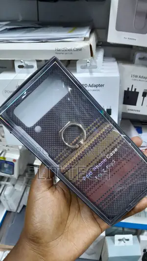 Kasha la Carbon Fiber la Mchoro wa Kiafrika kwa Samsung Galaxy Z Flip 3