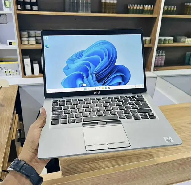 Laptopi ya Dell Latitude 5410 - Core i7, 8GB RAM, 256GB SSD - 1