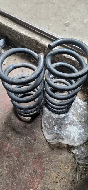 Toyota Noah/Voxy 2003-2015 Springs za Nyuma za Heavy Duty