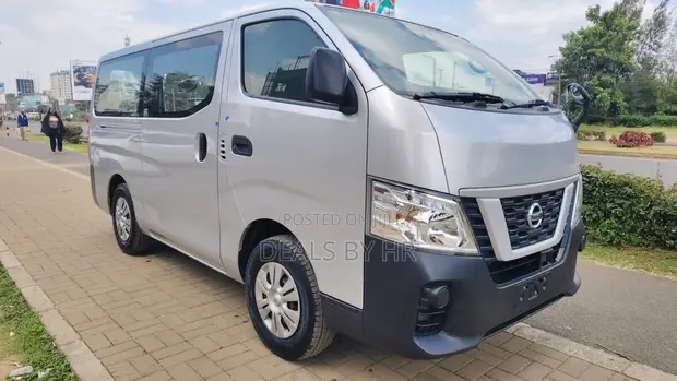 Nissan NV350 2019 Nyeupe - 1