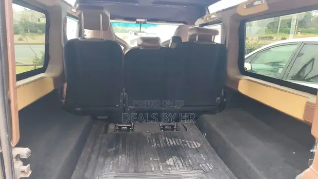 Land Rover Defender Puma 110 2.4 TD 2010 Black - 1