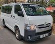 Toyota HiAce 2016 Nyeupe 14 Seater - 4