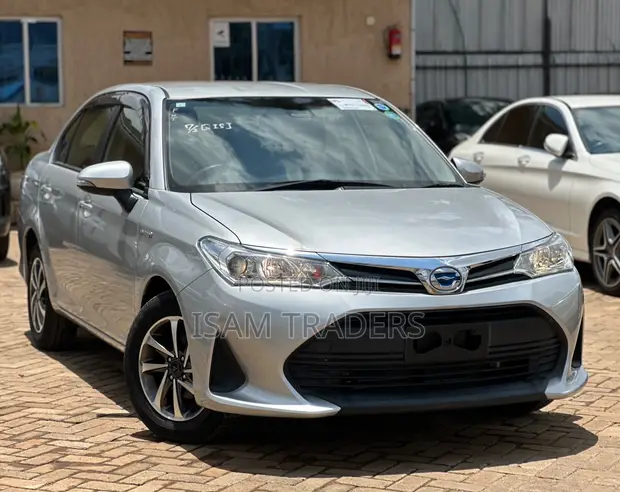 Toyota Axio 1.5 Hybrid G 2WD 2019 Silver - 1