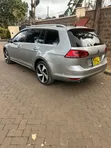 Volkswagen Golf Variant 2015 Nyeupe - 2