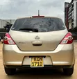 Nissan Tiida 2010 Dhahabu - 2