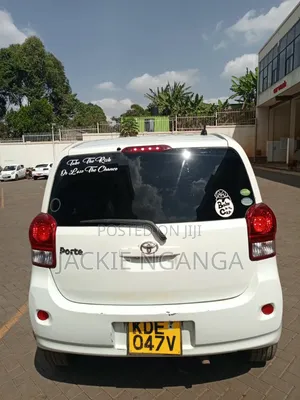 Toyota Porte 2014 Nyeupe