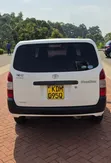 Toyota Probox 2017 Nyeupe - 2