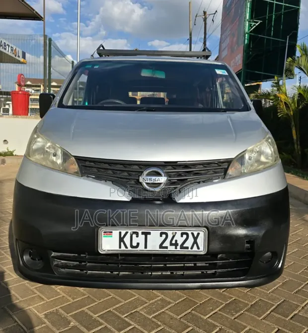 Nissan NV200 2011 Automatic - 1